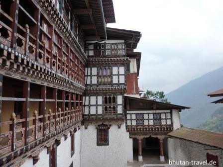 tolle architektur am trongsa dzong 3
